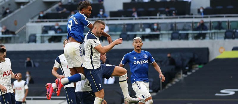 英超三强争霸：利物浦领跑，阿森纳紧追，曼城步步紧逼积分榜